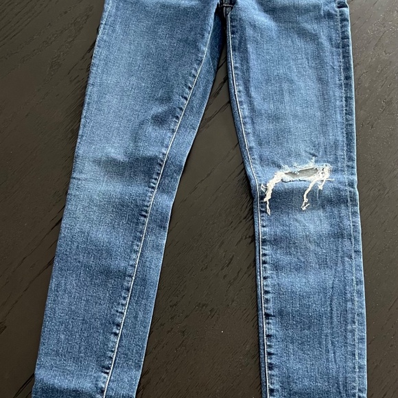 Citizens of Humanity Skinny Jeans - Picture 2 of 4